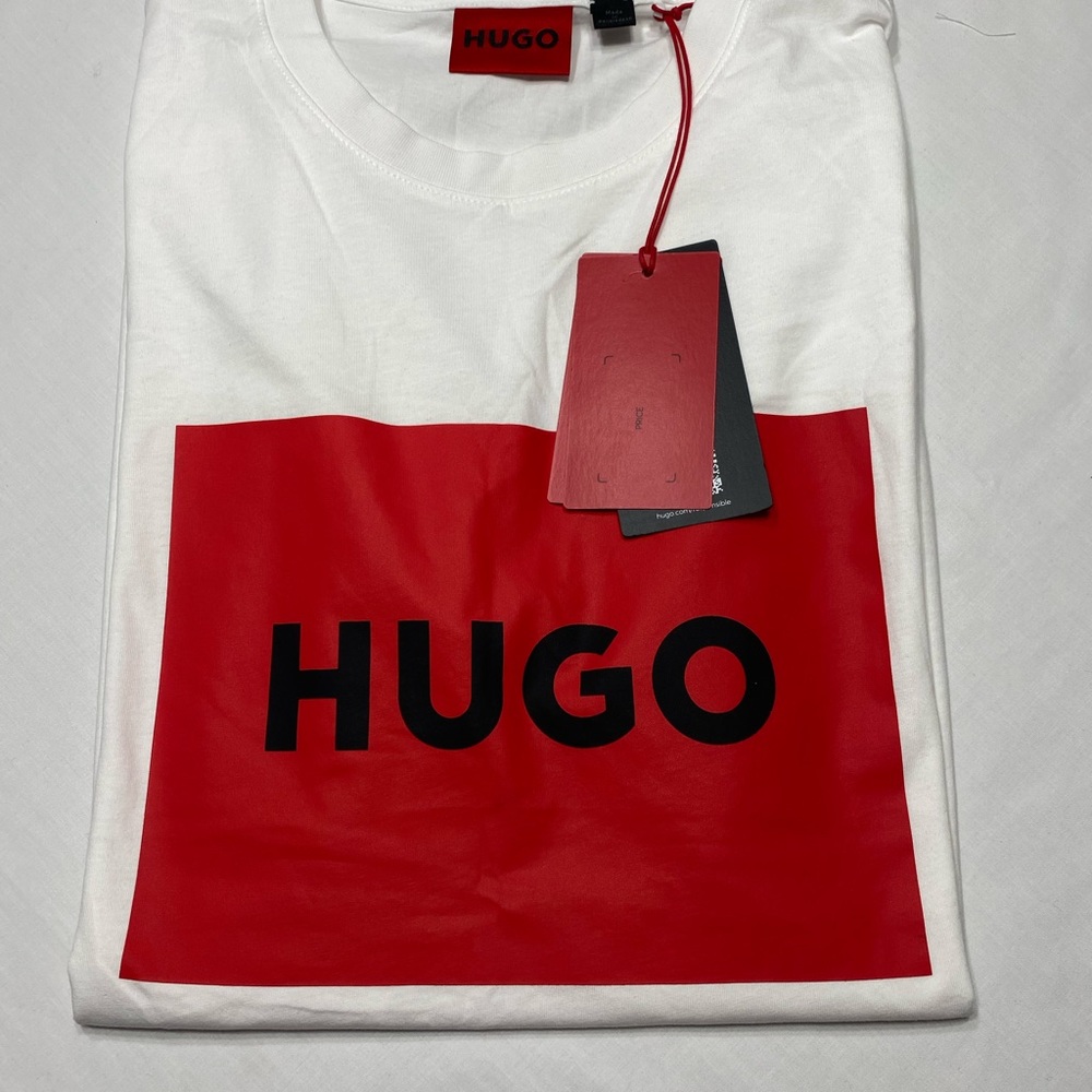 HUGO BOSS Men's, White, Red logo label Crew-neck T-Shirt Size small - Picture 4 of 5
